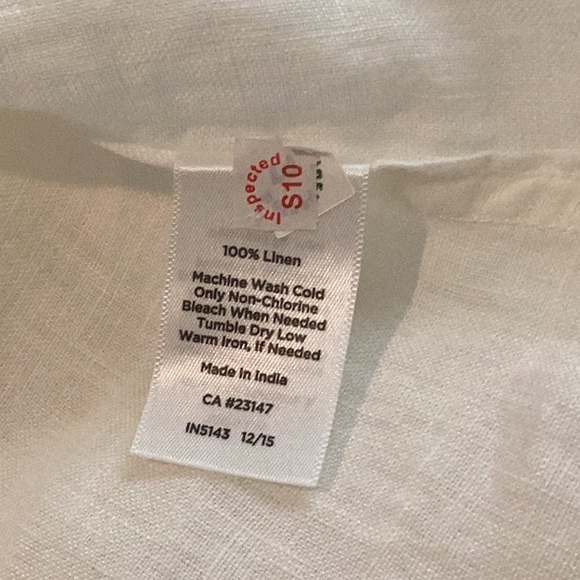 Women’s Talbots Linen Shirt button down , long sleeve linen shirts . Size is a M - Picture 6 of 7